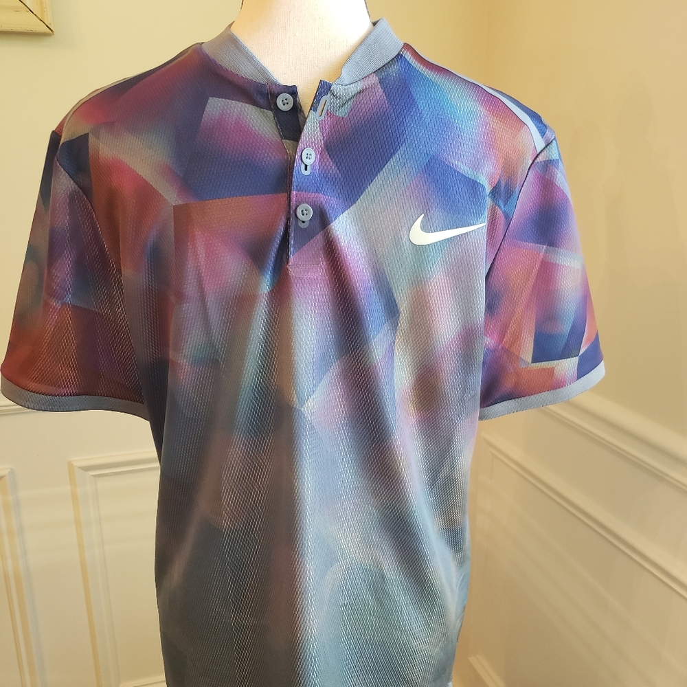 Nike dri fit sport shirt size M